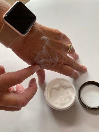 [XYCOS] Cica Green Cream (Vegan) — 4점을 준 리뷰어가 2022년 3월 올린 사용 사진