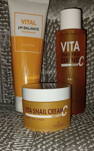 Vita Snail Trio Set [First Essence, Cream, Gel Cleanser] — 4점을 준 리뷰어가 2021년 9월 올린 사용 사진
