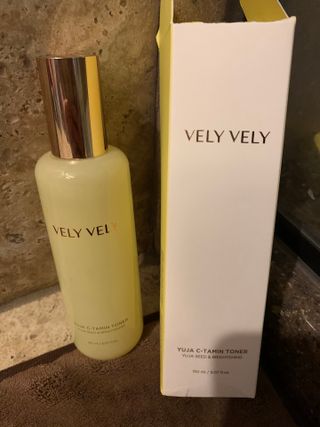 VELY VELY Yuja C-Tamin Toner — 5점을 준 리뷰어가 2021년 4월 올린 사용 사진