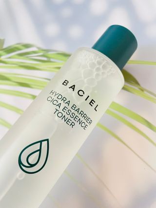 바시엘 BACIEL 바시엘 하이드라 베리어 시카 에센스 토너 — 4.5점을 준 리뷰어가 2021년 9월 올린 사용 사진