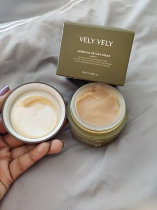 VELY VELY Artemisia Return Cream — 5점을 준 리뷰어가 2021년 4월 올린 사용 사진