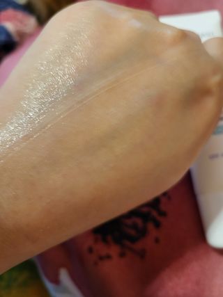 바노바기 코스메틱 바노바기 밀크씨슬 리페어 시카 폼 클렌저 플러스 120ml + 선스크린 플러스 50ml — 4.5점을 준 리뷰어가 2023년 8월 올린 사용 사진