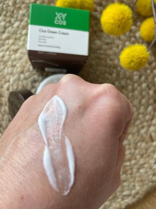 Cica Green Line [Toner, Serum, Cream] — 4.5점을 준 리뷰어가 2021년 9월 올린 사용 사진