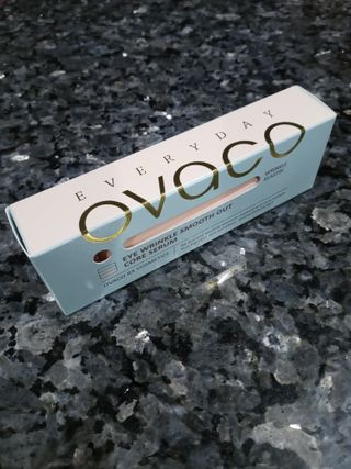 오바코 ovaco eye wrinkle smooth out serum — 5점을 준 리뷰어가 2022년 2월 올린 사용 사진