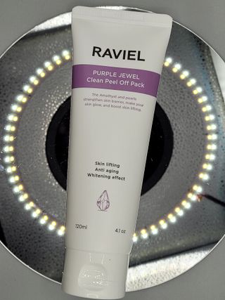 라비엘 RAVIEL 퍼플 쥬얼 클린 필 오프 팩, 마일드 블랙헤드 리무버, 4.1 fl oz(120ml) — 5점을 준 리뷰어가 2022년 8월 올린 사용 사진