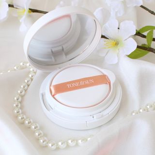 TONEfitSUN 쿠션 12g 비건 톤업 선쿠션 한국산 SPF 50+/ PA++++ — 5점을 준 리뷰어가 2023년 2월 올린 사용 사진