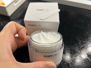 파시랩 USA_[FASCY LAB] 세라마이드 하이드레이팅 크림 — 4점을 준 리뷰어가 2021년 10월 올린 사용 사진
