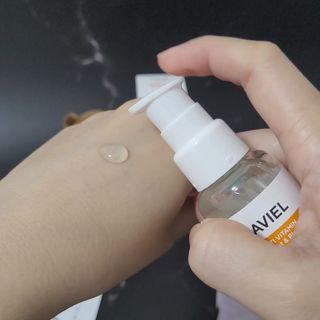 라비엘 멀티 비타민 다크 스팟 &amp; 블레미쉬 케어 페이스 세럼 모든 피부용 1.7 fl oz — 4점을 준 리뷰어가 2022년 12월 올린 사용 사진