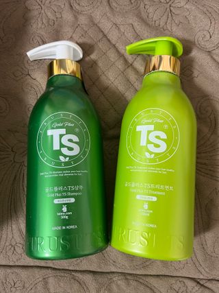 ゴールドプラスセット(シャンプー500g x 1ea/トリートメント500ml X 1ea) — 5점을 준 리뷰어가 2023년 4월 올린 사용 사진