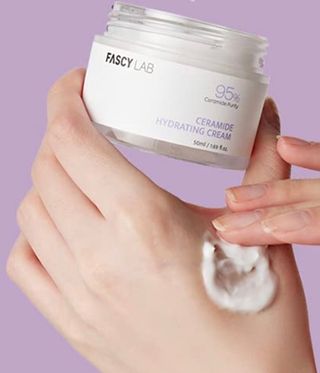 파시랩 USA_[FASCY LAB] 세라마이드 하이드레이팅 크림 — 5점을 준 리뷰어가 2022년 1월 올린 사용 사진