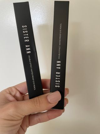 씨스터앤 시스터앤 더블이펙트 워터프루프 아이펜슬_미국 — 5점을 준 리뷰어가 2022년 4월 올린 사용 사진