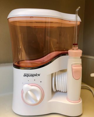 Aquapick AQ-350 물 Flosser 전기 치과 수조 치아 용 전문 구강 세정기 — 4.5점을 준 리뷰어가 2022년 4월 올린 사용 사진