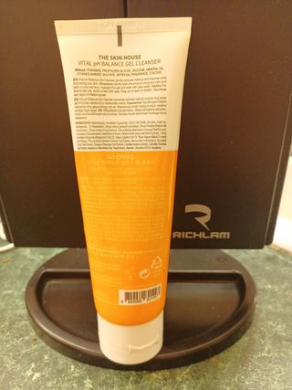 [THE SKIN HOUSE] Vital pH Balance Gel Cleanser — 3.5점을 준 리뷰어가 2022년 11월 올린 사용 사진