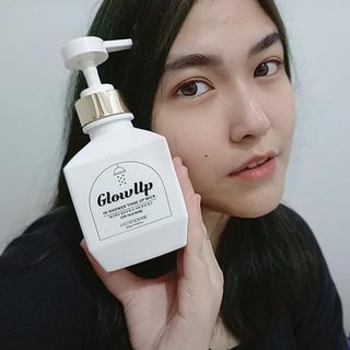 메디픽미 글로우업 인샤워 톤업밀크 300g 바디톤업크림 인샤워톤업 — 3.5점을 준 리뷰어가 2021년 12월 올린 사용 사진