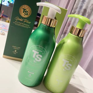 ゴールドプラスセット(シャンプー500g x 1ea/トリートメント500ml X 1ea) — 5점을 준 리뷰어가 2023년 4월 올린 사용 사진