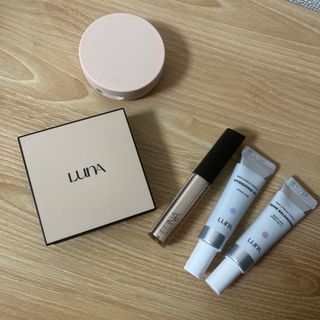 【AK BEAUTY 공식】 도자기 피부 만들기 올인원 베이스 세트 — 5점을 준 리뷰어가 2022년 10월 올린 사용 사진