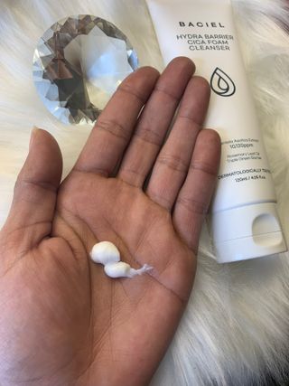 바시엘 BACIEL 바시엘 이드라 배리어 시카 폼 클렌저 120ml — 3점을 준 리뷰어가 2021년 9월 올린 사용 사진