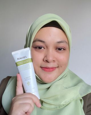 (MY) 라비엘 쑥 그린머드 팩투폼 페이스 클렌저, 4.1fl oz(120ml), 2-in-1 멀티 클렌저 — 4점을 준 리뷰어가 2023년 3월 올린 사용 사진
