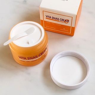 [THE SKIN HOUSE] Vita Snail Cream — 5점을 준 리뷰어가 2022년 4월 올린 사용 사진