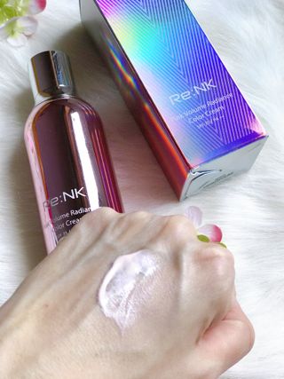 Re:NK 리엔케이 핑크 볼륨 래디언스 컬러크림 — 4점을 준 리뷰어가 2021년 11월 올린 사용 사진