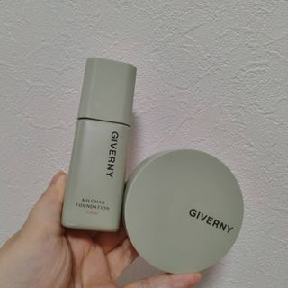 지베르니 밀착 커버 파운데이션 30ml + 밀착 커버 쿠션 본 제품 — 4.5점을 준 리뷰어가 2023년 9월 올린 사용 사진