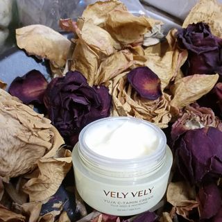 VELY VELY Yuja C-tamin Cream — 5점을 준 리뷰어가 2021년 5월 올린 사용 사진