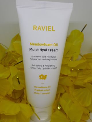 라비엘 RAVIEL Meadowfoam 씨 오일 모이스처라이징 데일리 히알 크림 3.4 fl oz, DermaBiome CX, 7 히알루론산 — 5점을 준 리뷰어가 2022년 9월 올린 사용 사진
