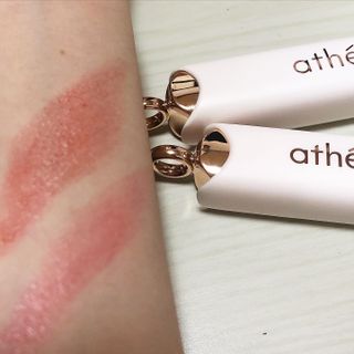 ATHE AUTHENTIC AIRY LIP BALM / 비건립밤 / 어센틱립밤 / 에어리립밤 (수정 요청) — 5점을 준 리뷰어가 2022년 7월 올린 사용 사진