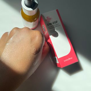 이지듀 Easydew DW-EGF 더블 시너지 퍼밍 앰플 30ml 1.01fl oz — 5점을 준 리뷰어가 2021년 9월 올린 사용 사진