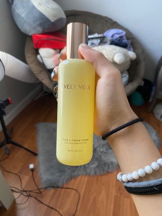 VELY VELY Yuja C-Tamin Toner — 5점을 준 리뷰어가 2021년 3월 올린 사용 사진