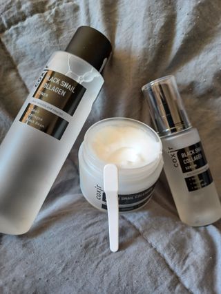 Black Snail Collagen Trio Set [Toner, Serum and Cream] — 4.5점을 준 리뷰어가 2021년 9월 올린 사용 사진