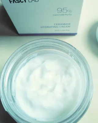 파시랩 USA_[FASCY LAB] 세라마이드 하이드레이팅 크림 — 5점을 준 리뷰어가 2022년 1월 올린 사용 사진