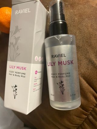 라비엘 RAVIEL 코지 퍼퓸 헤어 &amp; 바디 미스트 스프레이 2.7 fl oz(80ml), 릴리 머스크/튜브 로즈 — 5점을 준 리뷰어가 2022년 8월 올린 사용 사진