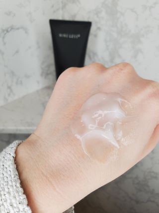 나인레스 매지나인 필 업 실크 트리트먼트 200ml 6.76 fl. 온스 유형에 남겨 — 4점을 준 리뷰어가 2022년 1월 올린 사용 사진