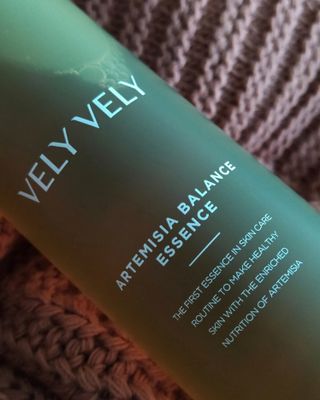 VELY VELY Artemisia Balance Essence — 5점을 준 리뷰어가 2021년 4월 올린 사용 사진
