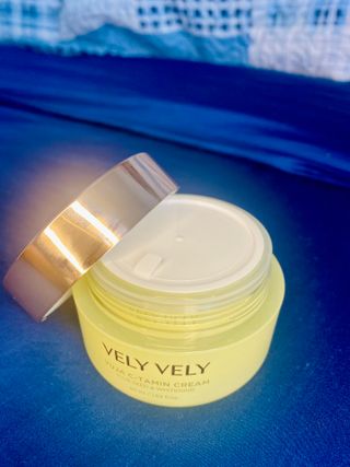 VELY VELY Yuja C-tamin Cream — 4.5점을 준 리뷰어가 2021년 5월 올린 사용 사진