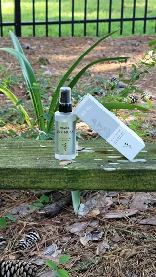 라비엘 RAVIEL 코지 퍼퓸 헤어 &amp; 바디 미스트 스프레이 2.7 fl oz(80ml), 릴리 머스크/튜브 로즈 — 2점을 준 리뷰어가 2022년 8월 올린 사용 사진