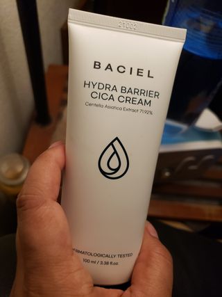 바시엘 BACIEL 바시엘 하이드라 베리어 시카 크림 — 4점을 준 리뷰어가 2021년 8월 올린 사용 사진