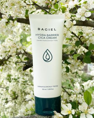 바시엘 BACIEL 바시엘 하이드라 베리어 시카 크림 — 5점을 준 리뷰어가 2021년 5월 올린 사용 사진