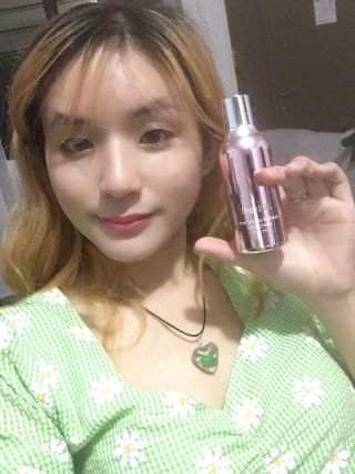 Re:NK 리엔케이 핑크 볼륨 래디언스 컬러크림 — 5점을 준 리뷰어가 2021년 11월 올린 사용 사진