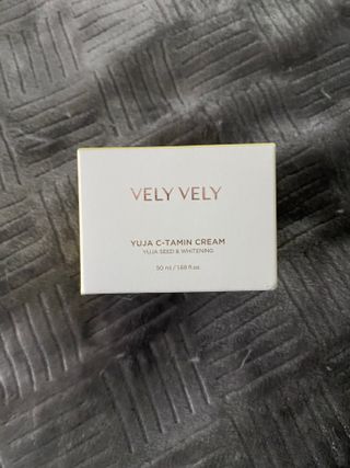 VELY VELY Yuja C-tamin Cream — 4점을 준 리뷰어가 2021년 4월 올린 사용 사진