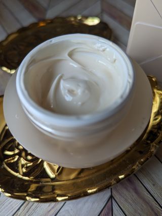 Jutanhak 안티에이징 멜라 크림 50ml / 1.69oz 잡티 &amp; 다크 스팟 케어 하이드레이팅 크림 — 5점을 준 리뷰어가 2023년 6월 올린 사용 사진