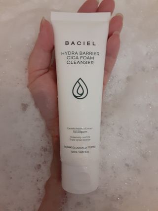 바시엘 BACIEL 바시엘 이드라 배리어 시카 폼 클렌저 120ml — 5점을 준 리뷰어가 2021년 10월 올린 사용 사진