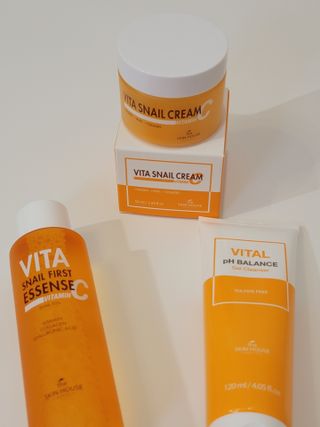 Vita Snail Trio Set [First Essence, Cream, Gel Cleanser] — 5점을 준 리뷰어가 2021년 8월 올린 사용 사진
