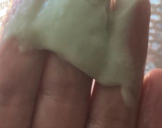 로즈마리 밸런싱 두피팩, 히비스커스 보습 두피팩, 타마누 오일 수딩 두피팩 3종 세트 — 5점을 준 리뷰어가 2022년 3월 올린 사용 사진