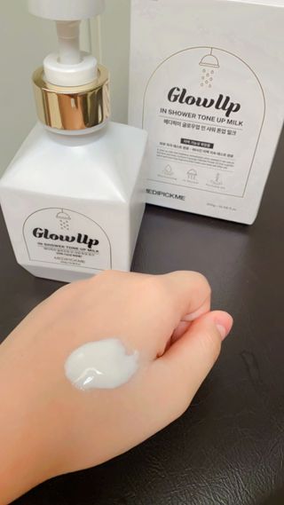 메디픽미 글로우업 인샤워 톤업밀크 300g 바디톤업크림 인샤워톤업 — 5점을 준 리뷰어가 2021년 12월 올린 사용 사진