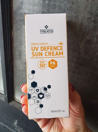 트리티스 US [TREATIS] UV Defence Sun Cream PA+++ / SPF50+ — 3점을 준 리뷰어가 2021년 2월 올린 사용 사진