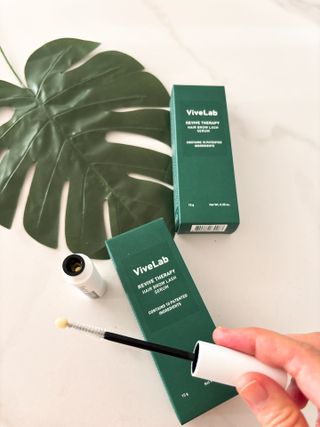 바이브랩 [SG]Biotin Lash Serum - Eyelash & Eyebrow Growth Serum — 4.5점을 준 리뷰어가 2024년 12월 올린 사용 사진