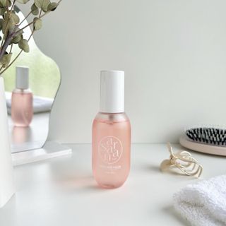 PERFUME HAZE HAIR &amp; BODY MIST 퍼퓸 헤이즈 헤어 &amp; 바디 미스트 — 5점을 준 리뷰어가 2023년 4월 올린 사용 사진