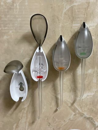 Aquapick AQ-350 물 Flosser 전기 치과 수조 치아 용 전문 구강 세정기 — 5점을 준 리뷰어가 2022년 5월 올린 사용 사진